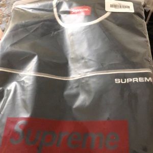 Supreme shirt